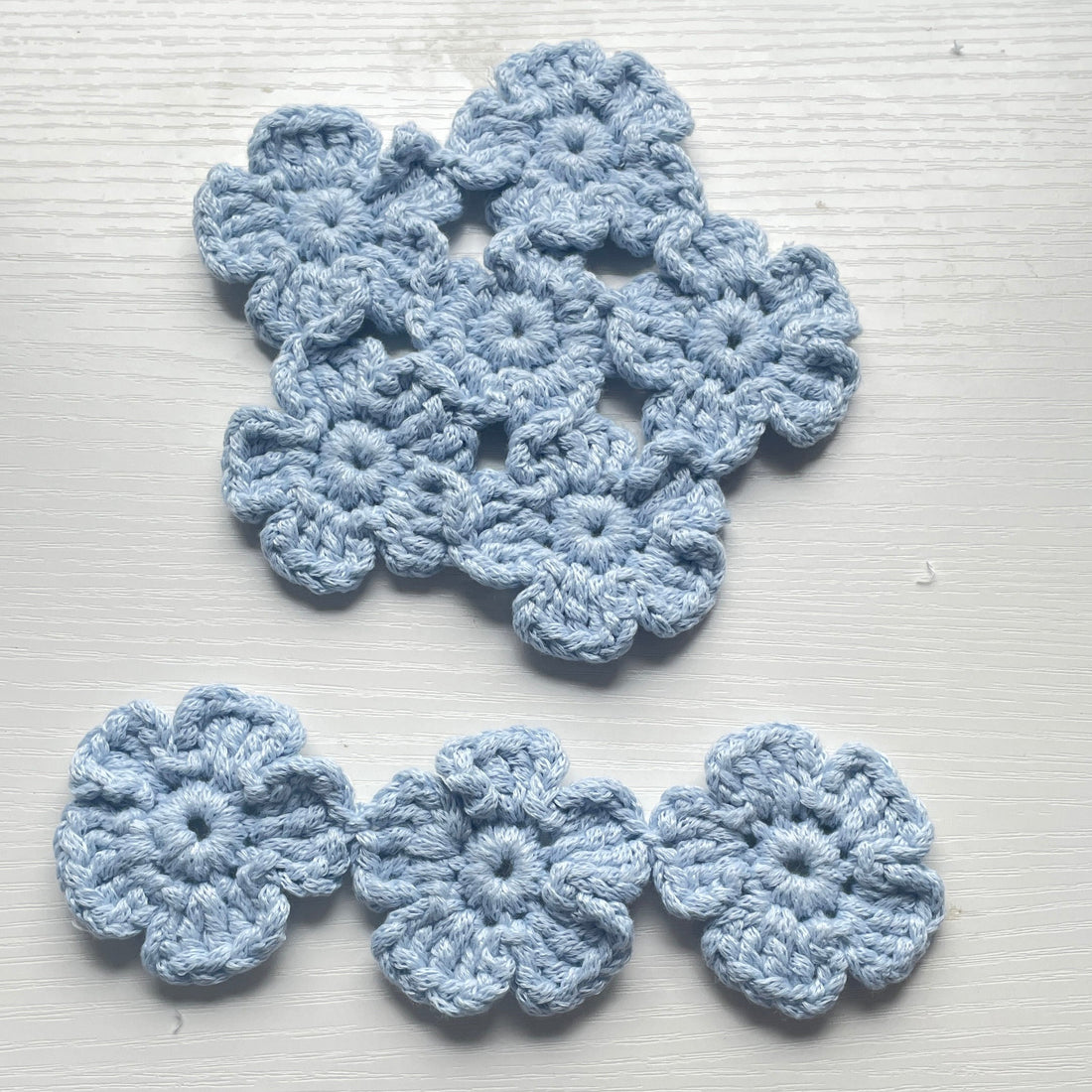How to Crochet a Simple Five-Petal Flower (Beginner-Friendly)